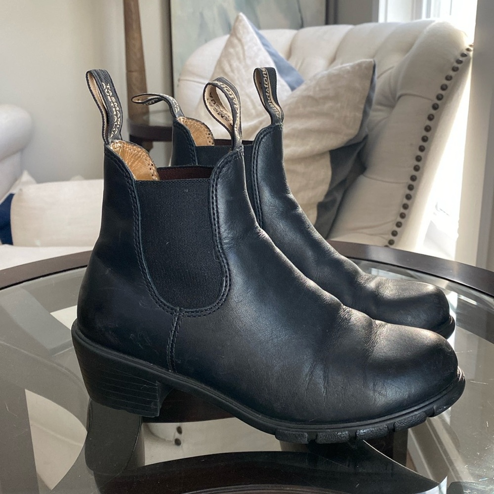 Blundstone 1671 Heeled Chelsea Boots - Picture 7 of 16